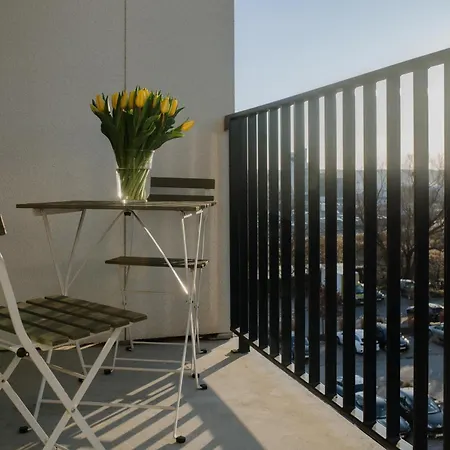 Apartment Sleep And Fly With Parking, Lotnisko, Self Check In 24-7 - - Fair