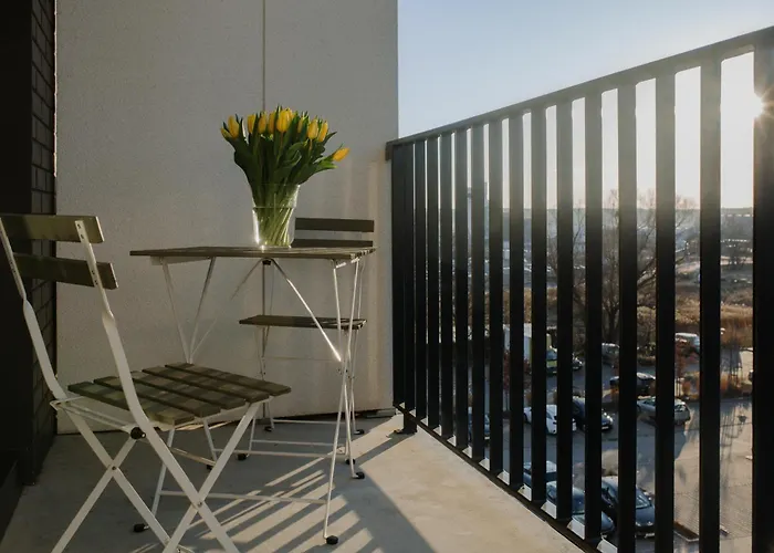 Apartment Sleep And Fly With Parking, Lotnisko, Self Check In 24-7 - - Fair