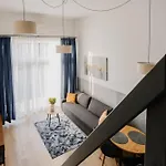 Lejlighed Sleep And Fly With Parking, Lotnisko, Self Check In 24-7 - - Fair *