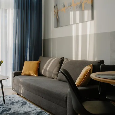 아파트 Sleep And Fly With Parking, Lotnisko, Self Check In 24-7 - - Fair